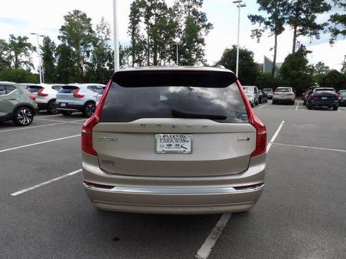 2024 Volvo XC90 B6 Core Bright Theme