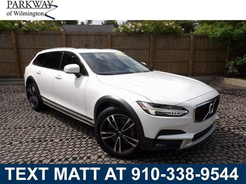 2019 Volvo V90 Cross Country T5