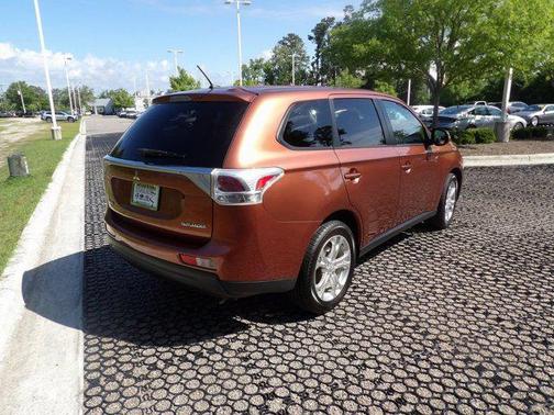 2014 Mitsubishi Outlander SE