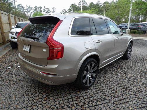 2024 Volvo XC90 Recharge Plug-In Hybrid T8 Ultimate Bright Theme 7-Seater