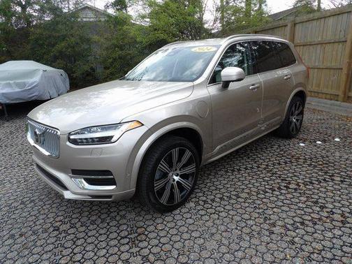 2024 Volvo XC90 Recharge Plug-In Hybrid T8 Ultimate Bright Theme 7-Seater