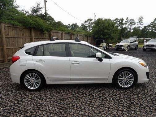 2013 Subaru Impreza 2.0i Premium