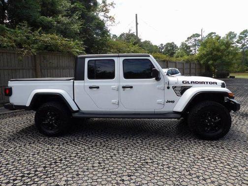 2023 Jeep Gladiator Sport S