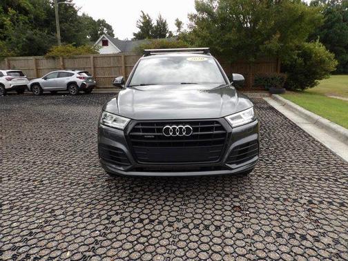 2020 Audi Q5 45 Titanium Premium