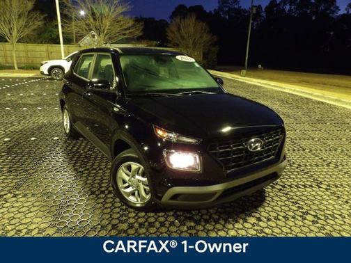 2023 Hyundai VENUE SE