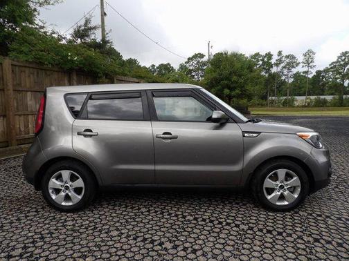 2017 Kia Soul Base