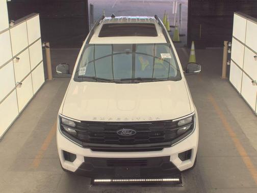 2025 Ford Expedition Max Active 4x2