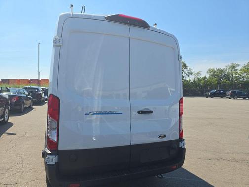 2022 Ford Transit-350 Base