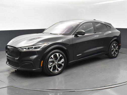 2022 Ford Mustang Mach-E Premium