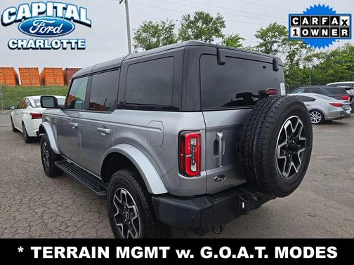 ICONIC SILVER METALLIC 2024 Ford Bronco Outer Banks