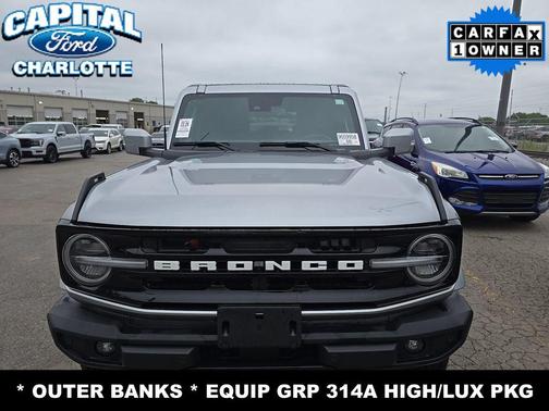 ICONIC SILVER METALLIC 2024 Ford Bronco Outer Banks