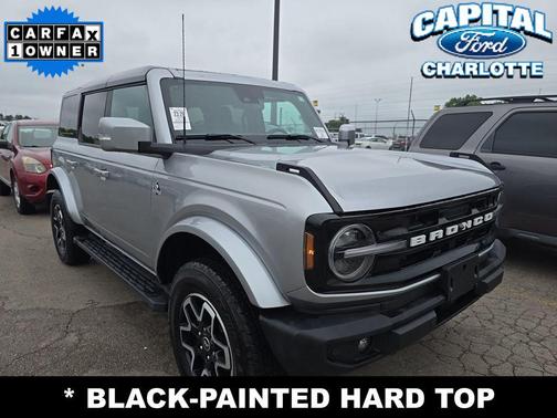 ICONIC SILVER METALLIC 2024 Ford Bronco Outer Banks