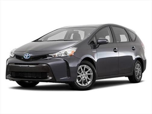 2016 Toyota Prius v Five