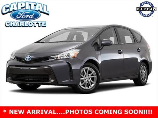 2016 Toyota Prius v Five