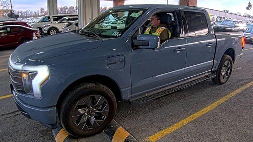 2023 Ford F-150 Lightning LARIAT