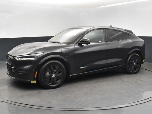 2022 Ford Mustang Mach-E California Route 1