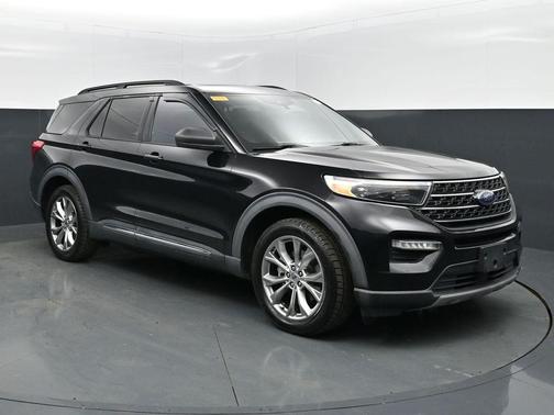 AGATE BLACK METALLIC 2020 Ford Explorer XLT