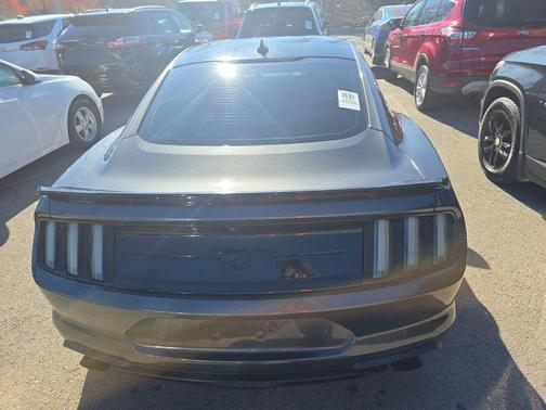 2020 Ford Mustang EcoBoost