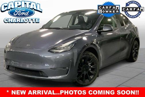 2022 Tesla Model Y Long Range Dual Motor All-Wheel Drive