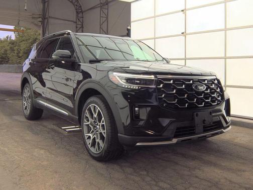AGATE BLACK METALLIC 2025 Ford Explorer Platinum