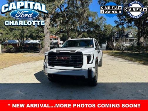 2025 GMC Sierra 2500 AT4