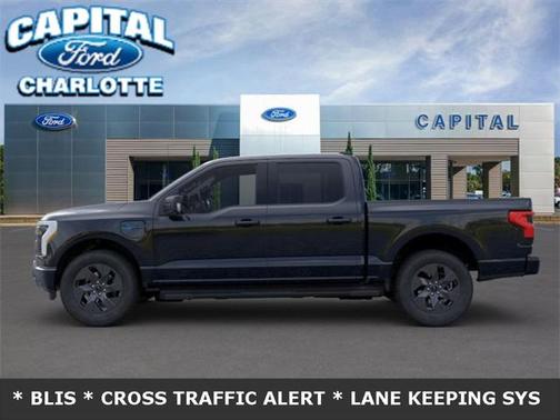 2025 Ford F-150 Lightning Flash