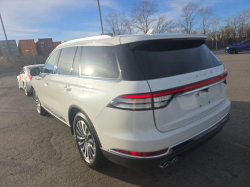 2024 Lincoln Aviator Premiere