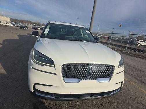 2024 Lincoln Aviator Premiere