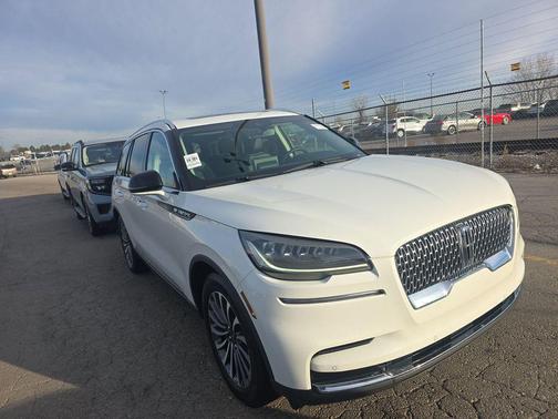2024 Lincoln Aviator Premiere