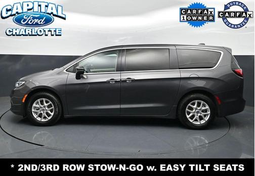 Granite Crystal Metallic Clearcoat 2023 Chrysler Pacifica Touring L