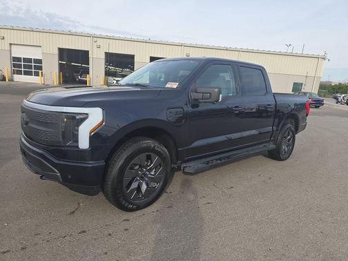 2023 Ford F-150 Lightning XLT