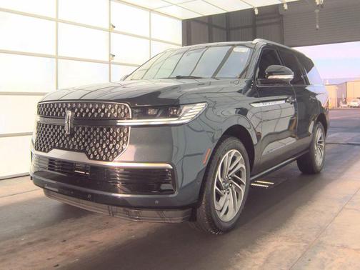 FLIGHT BLUE METALLIC CC 2025 Lincoln Navigator Reserve