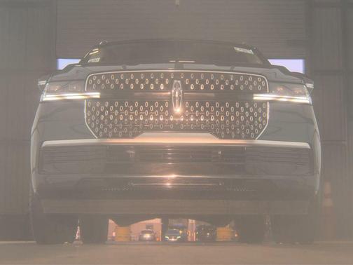 FLIGHT BLUE METALLIC CC 2025 Lincoln Navigator Reserve