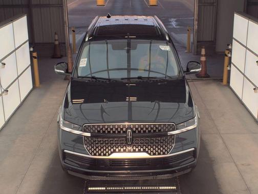 FLIGHT BLUE METALLIC CC 2025 Lincoln Navigator Reserve