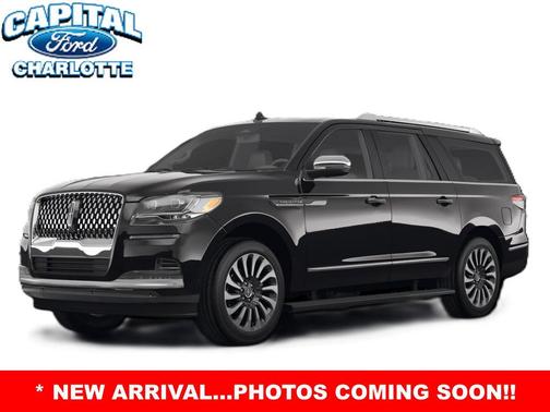 INFINITE BLACK MET CC 2024 Lincoln Navigator Black Label