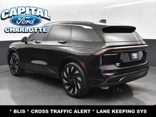 2024 Lincoln Nautilus Black Label