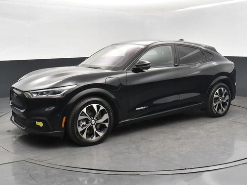 2022 Ford Mustang Mach-E Premium