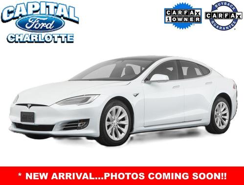 2022 Tesla Model S Base