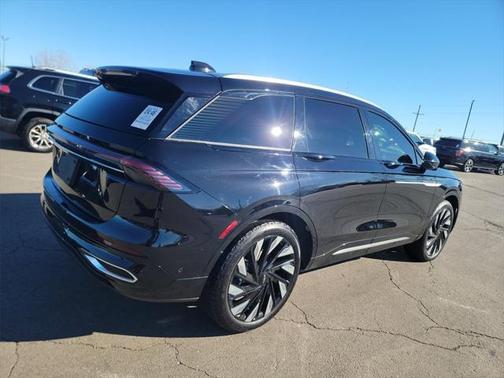 2024 Lincoln Nautilus Reserve