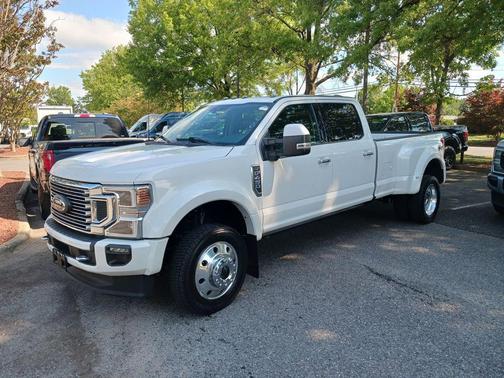 STAR WHITE 2022 Ford F-450 Limited