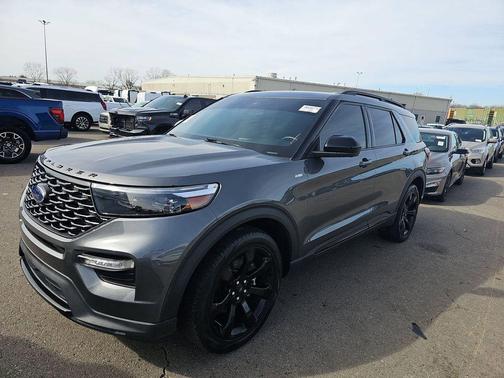 2023 Ford Explorer ST-Line