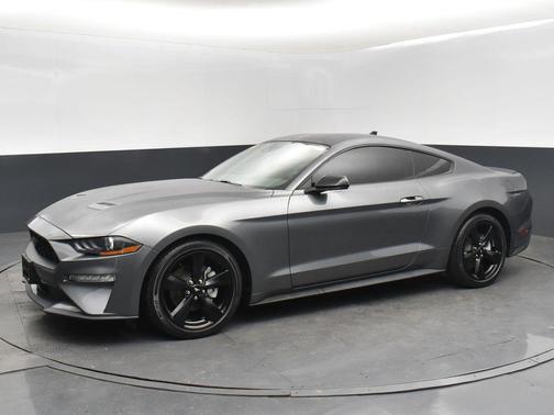 2022 Ford Mustang EcoBoost