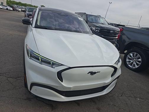 STAR WHITE MET TRI-COAT 2023 Ford Mustang Mach-E Premium