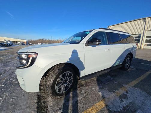 2025 Ford Expedition Max Active 4x2