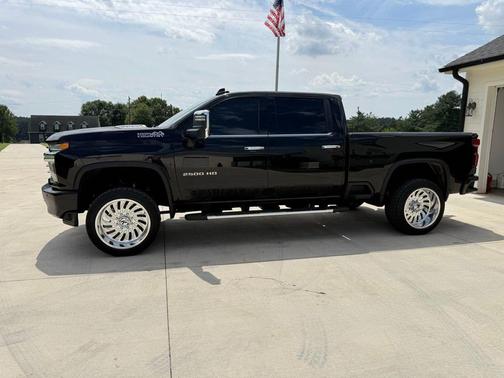2022 Chevrolet Silverado 2500 High Country