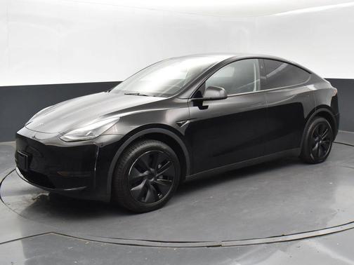 2025 Tesla Model Y Long Range Dual Motor All-Wheel Drive