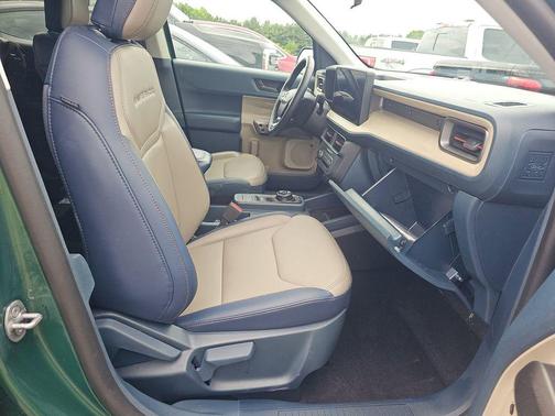 ERUPTION GREEN 2025 Ford Maverick Lariat