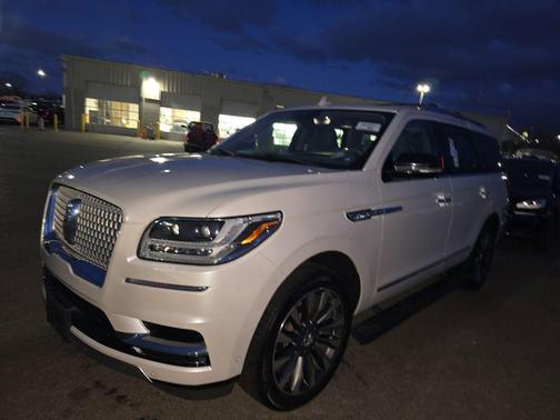 2019 Lincoln Navigator Select