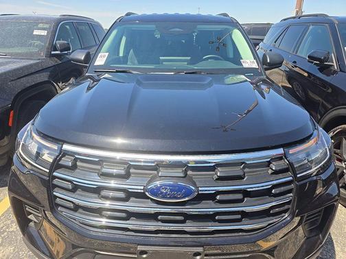 AGATE BLACK METALLIC 2025 Ford Explorer Active