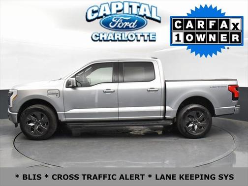 2023 Ford F-150 Lightning LARIAT